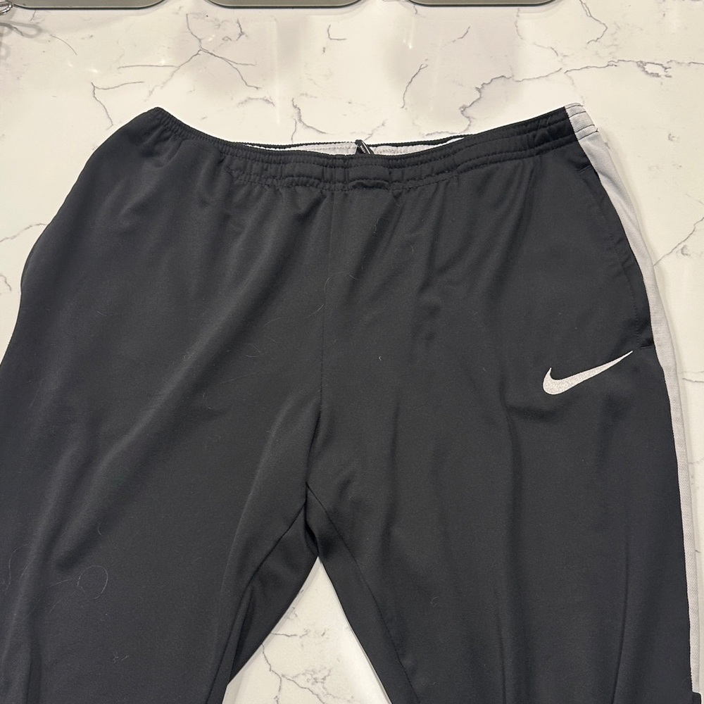 Nike Black Dri-Fit Sweat Pants - Picture 5 of 10